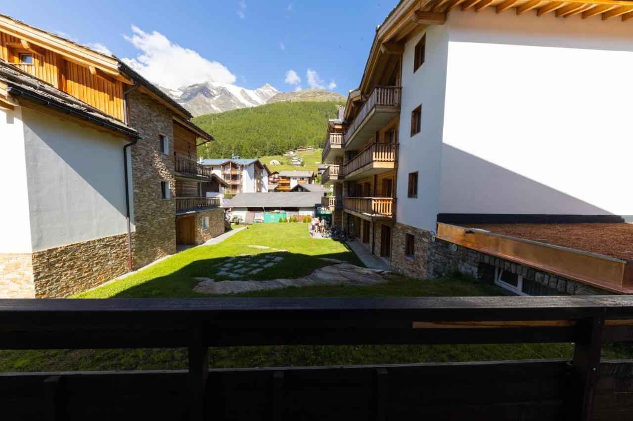 Haus Slalom Apartment Saas-Fee Bagian luar foto