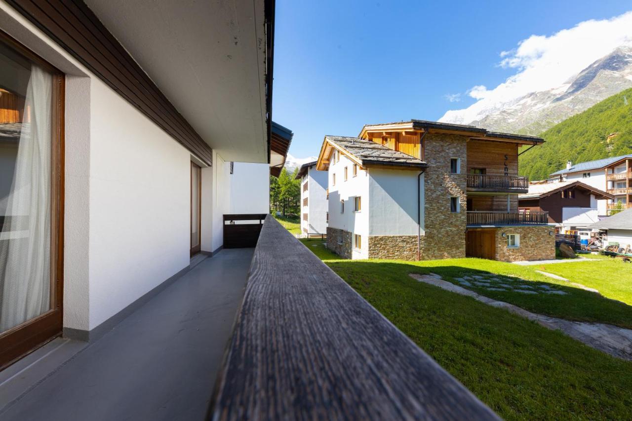 Haus Slalom Apartment Saas-Fee Bagian luar foto