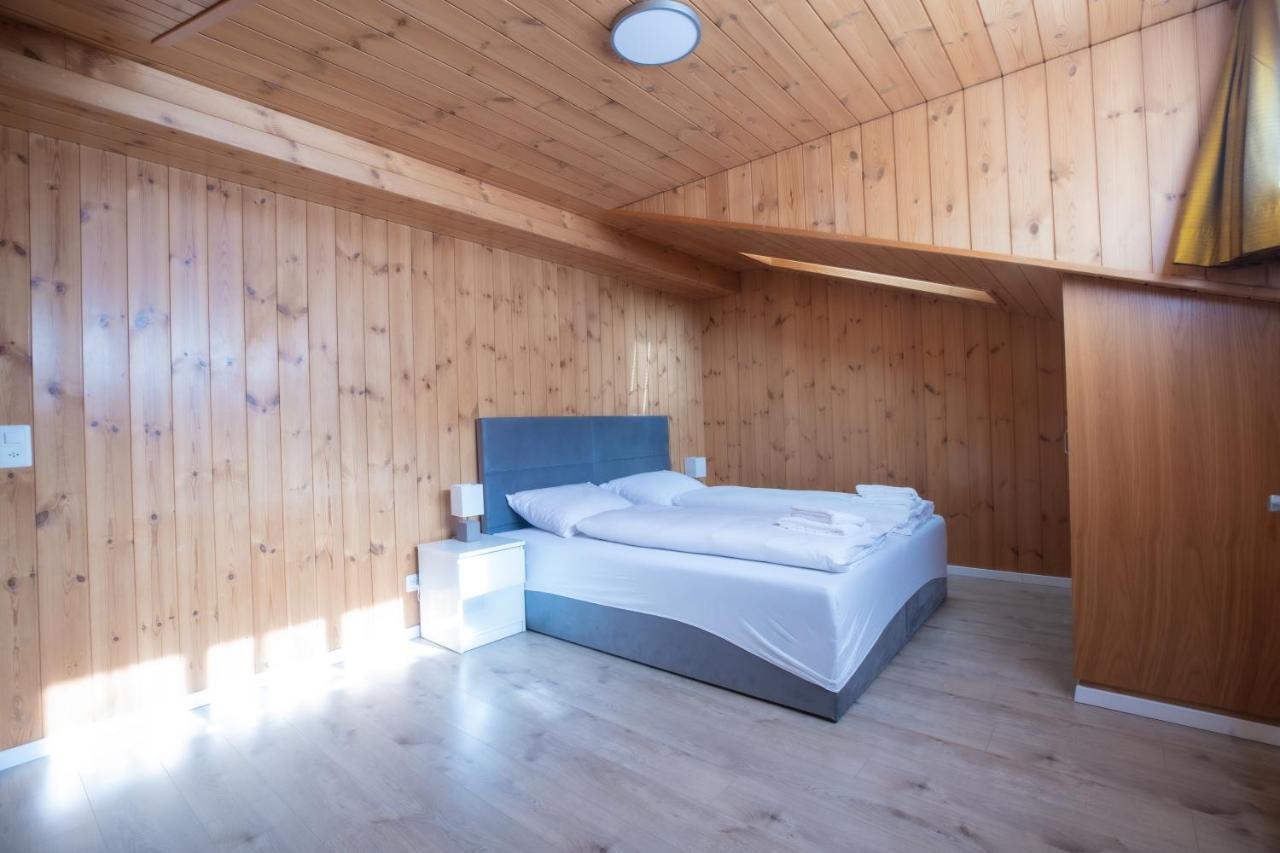 Haus Slalom Apartment Saas-Fee Bagian luar foto