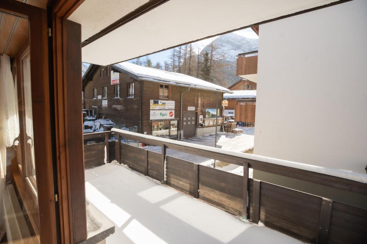 Haus Slalom Apartment Saas-Fee Bagian luar foto